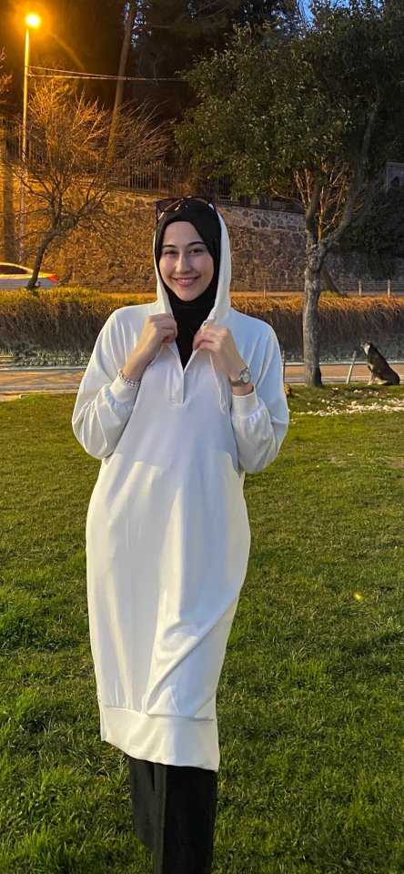 Kadın Uzun Kollu Kapüşonlu Yakası Açık Modal Elbise