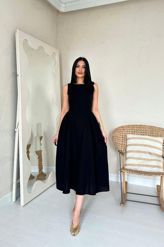 Siyah Yanları Büzgülü Midi Boy Keten Elbise