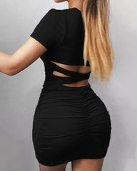 Kadın Kısa Kollu Bel çapraz Detay Dekolteli Eteği Büzgülü Sandy Mini Elbise