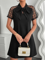 Kadın Kısa Kollu Boyundan Bağlamalı Omuzlarda Tül Detaylı Janjan Krep Elbise