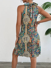 Kadın Sıfır Kol Boyundan Askılı Desenli Midi Süprem Elbise