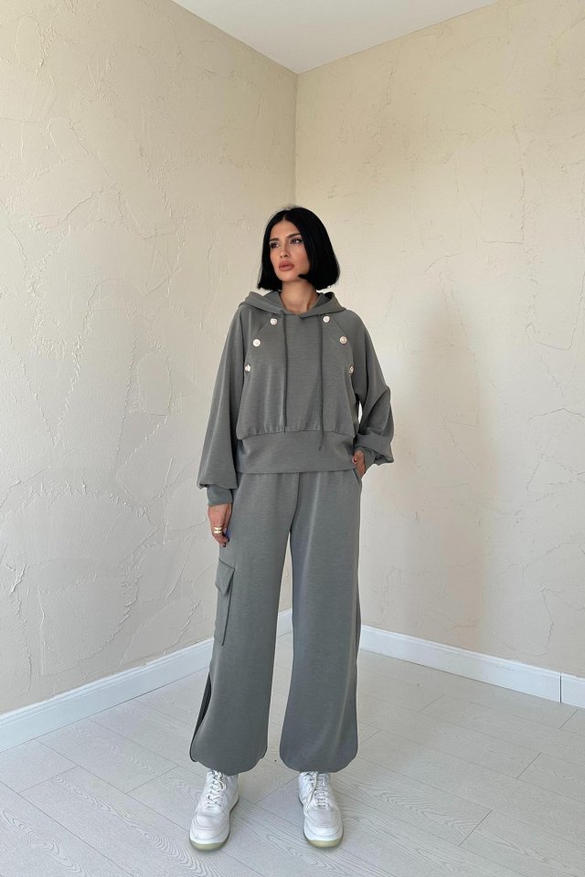 Bej Kapüşonlu Sweatshirt Ve Kargo Pantolon Takım