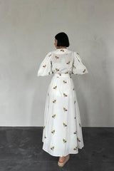 Kahverengi Yakası Çiçek Motifli Kemerli Elbise