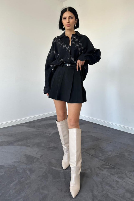 Siyah Boyamalı Keten Baskılı Taşlı Gömlek