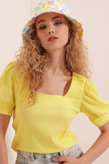 0409 Kare Yaka Örme Bluz - Çağla
