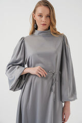 2510 Saten Tesettür Abiye Elbise - Zümrüt Yeşili