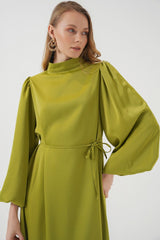 2510 Saten Tesettür Abiye Elbise - Zümrüt Yeşili