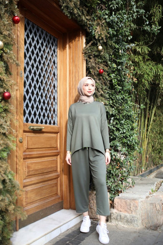 Kadın Iki Iplik Viskon Pamuk Kumaş Arma Detaylı Ikili Takım