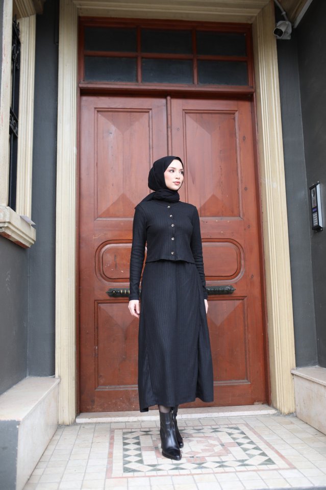 Kadın Uzun Kollu önden Düğmeli Bluz Ve Yüksek Bel A Kesim Uzun Etek şardonlu Kaşkorse Ikili Takım