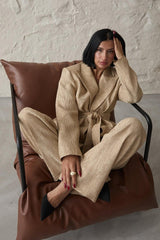 Sarı Beli Kuşaklı Ceket Ve Pantolon Parlak Takım